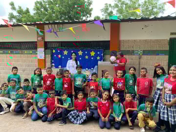 Entrega de maletas pedadógicas niñez Maicao VRF WV (3)