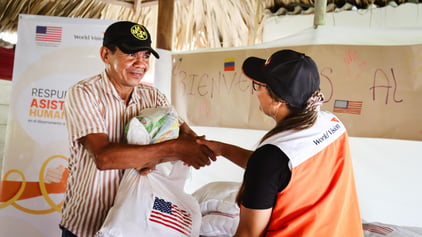 FOTOS MONTERIA ENTREGA USA EMERGENCIA (202) (1).jpg