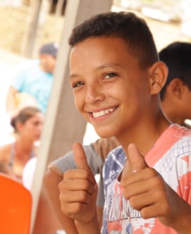 Imagen interna blog NIÑO PULGARES ARIBA