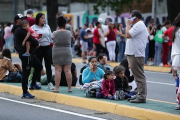 Powerful earthquake strikes Venezuela9